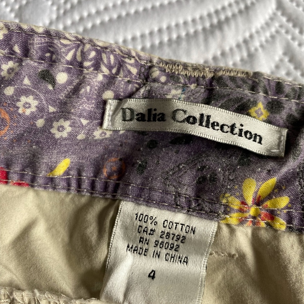 Khakis - Picture 5 of 5